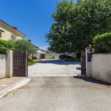 Apartman Nino-4 By Interhome *