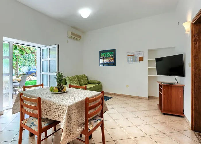 Nino-4 By Interhome Apartman