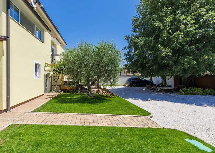 Nino-4 By Interhome Apartman